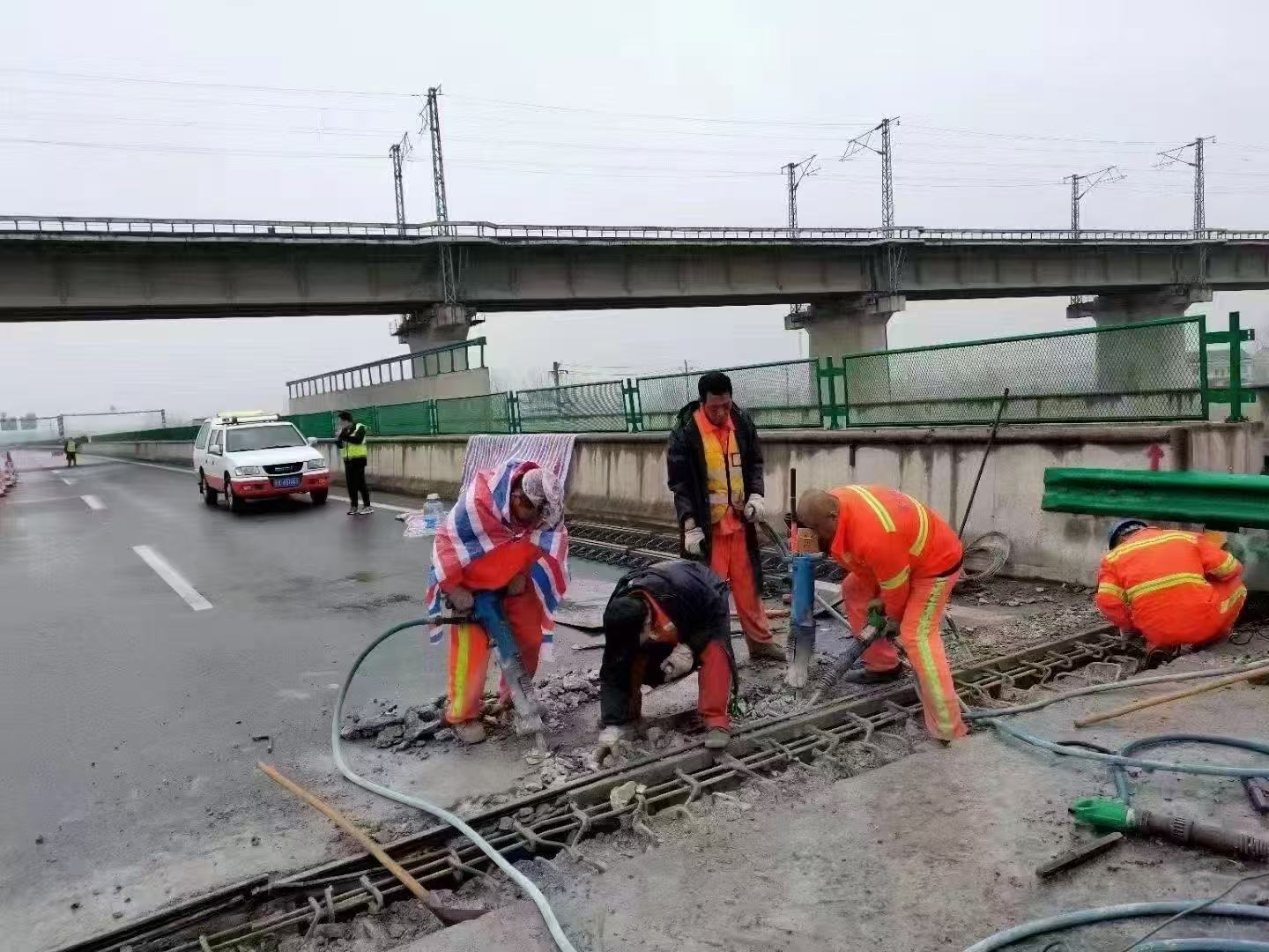 五台桥梁伸缩缝抢修料